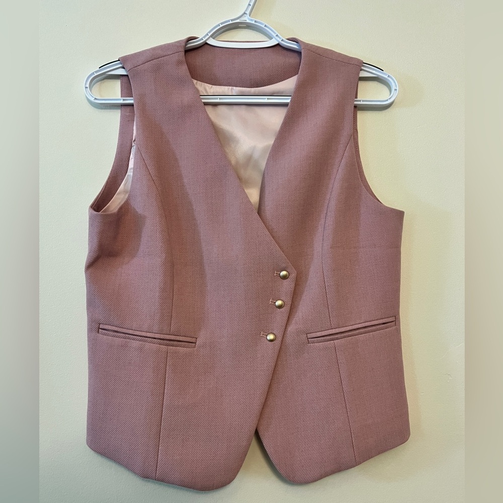 NWOT Women's Pink Vest